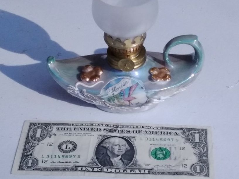Vintage Florida Alladin / Genie Mini - Oil Lamp