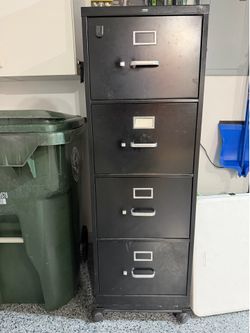 File Cabinet metal with casters. OFFICE IMAGE