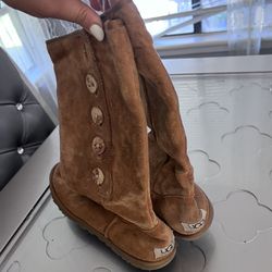 Uggs Boots Size 8