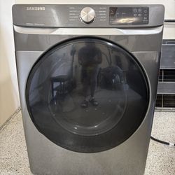 Samsung Steam Electric Dryer – Like New – Only 6 Months Used