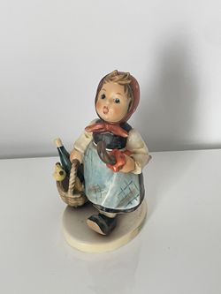 Goebel Figurine