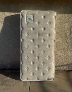 twin xl mattress classic touch luxury firm great condition Trash