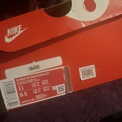 Nike Size 9.5 Or 11
