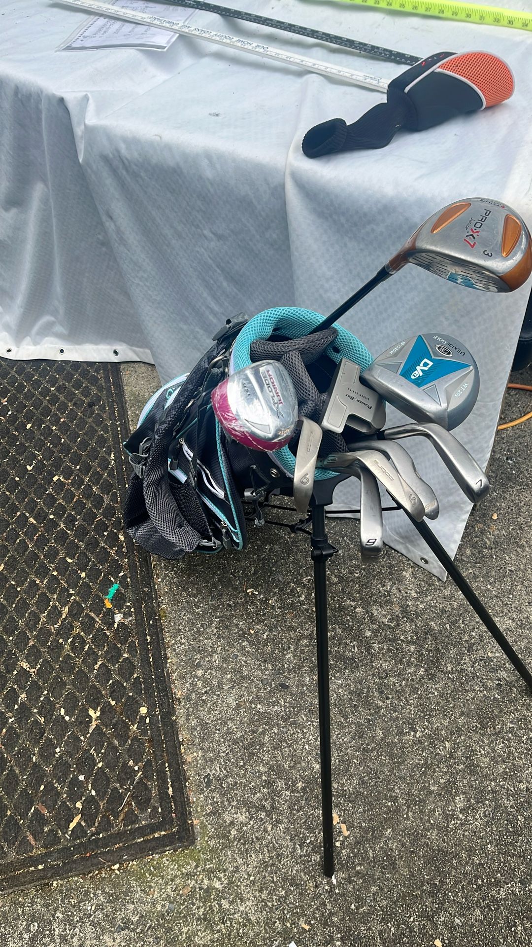 Jr Youth Girls RH Golf Clubs Complete w/Bag