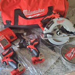 M18 18-Volt Lithium-Ion Brushless Cordless Hammer Drill/Impact/Circular Saw Combo Kit (3-Tool) 