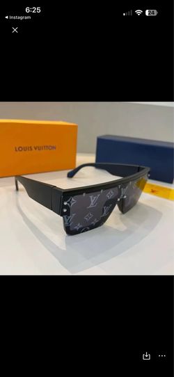 Louis Vuitton Waimea Sunglasses Black Frames Silver lens