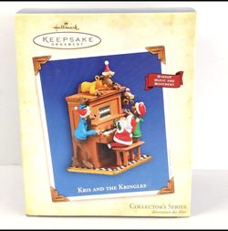 Hallmark Ornament 2004 Kris and the Kringles Windup Music Movement Piano
