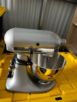 KitchenAid Professional 600 Series Stand Mixer + Bowl & Attachments