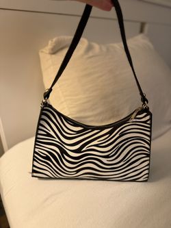 Woman Purse Zebra Pattern 