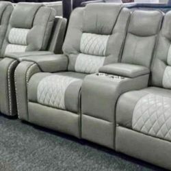 New sofa and loveseat in box 📦 $39 down no credit needed