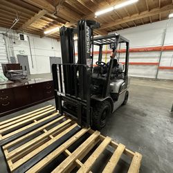 Nissan 50 Forklift