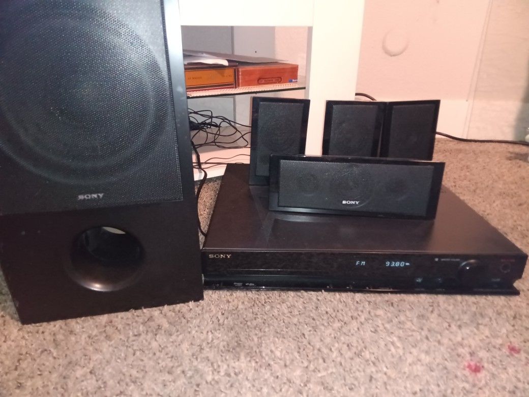 Sony 5.1 DVD Home Theater Cinema System