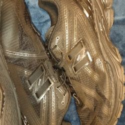 New Balance Size 11 Men 