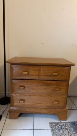 Queen Bed, nightstands and dresser