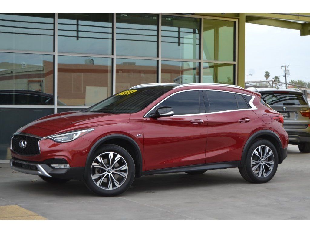 2017 INFINITI QX30