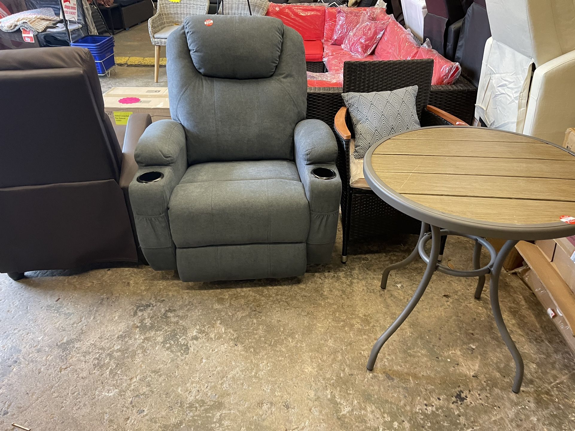 Rock Swivel With Heat And Massage $279 New