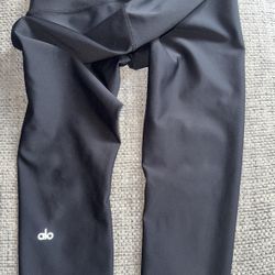 ALO Leggings - Excellent Condition 