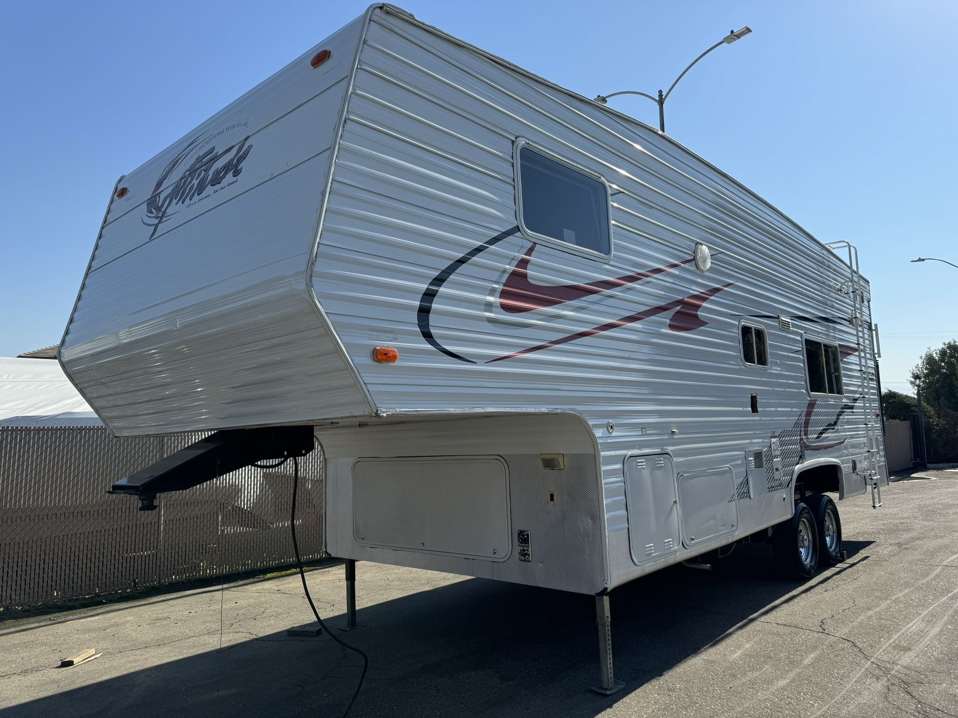 2006 Recreational vehicles Attitude