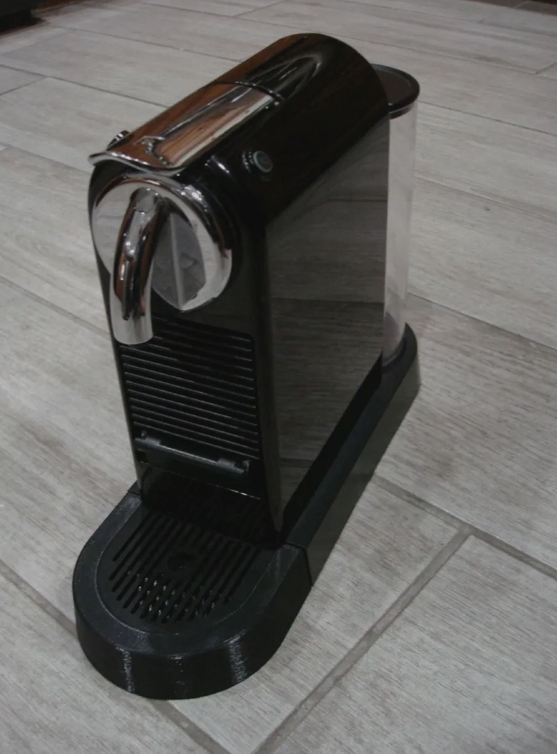 Nespresso CitiZ Espresso Machine Type D111 Black / Silver Chrome