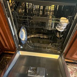 GE DishwasherADORA - Functions Good