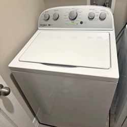 White Electric Washer and Dryer Set - Like NEW