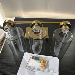 🚨 3-Light Vanity Light Brushed Gold Glass Sconce $30 MUST GO!