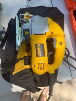 Dewalt DW327 jig saw