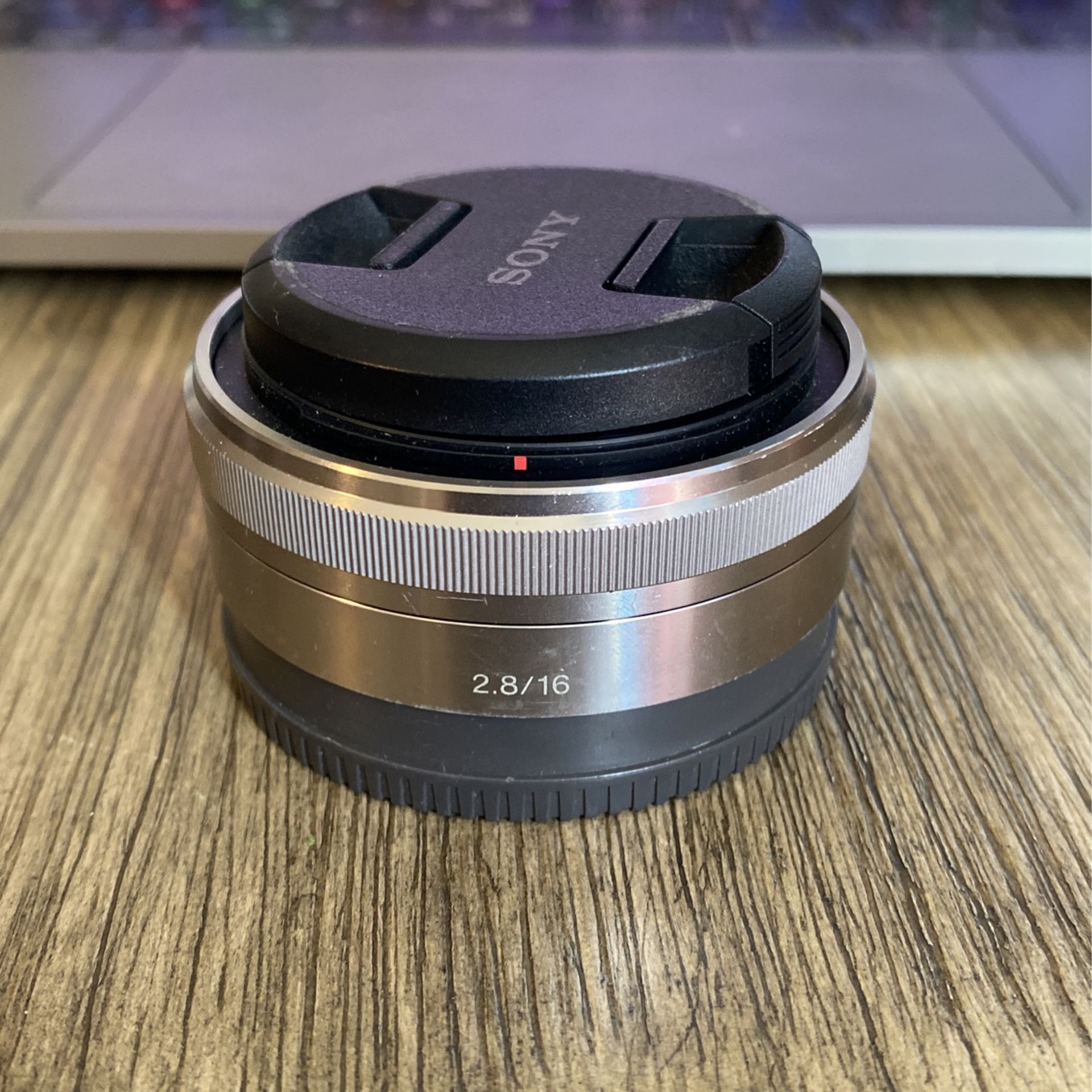 Sony 16mm Wide Lens With F/2.8 E Mount 