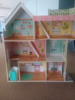 Kids Large Doll House