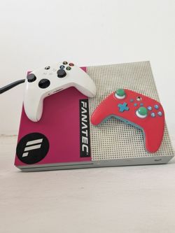 Xbox One S Console Bundle w/ 2 Controllers – Tested & Working