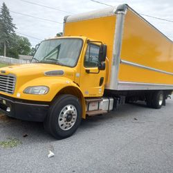 2018 Freightliner 26 Ft Box Truck 
