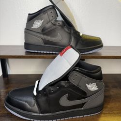 (Brand New/DS) Jordan 1 Mid Black Metallic Reimagined // Size 13