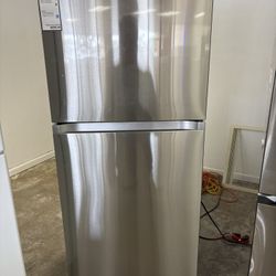 Samsung Top Mount W/ Ice Maker And Convertible Freezer To Fridge