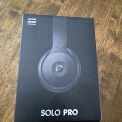 Beats Solo Pro 3