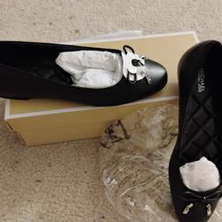 Authentic Michael Kors Flats 