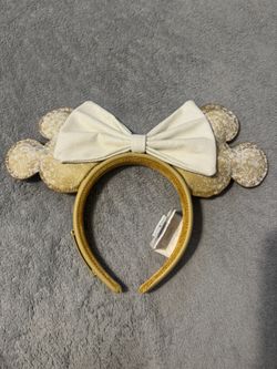 Disney Loungefly Beignet Scented Minnie Ears