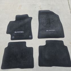 2021-2026 Hyundai Elantra Carpeted Floor Mats