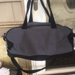 Nice Everlast Jim tote bag only $15 firm