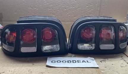 #OT133 Fit 96-98 Ford Mustang Black Housing Tail Light Pair 