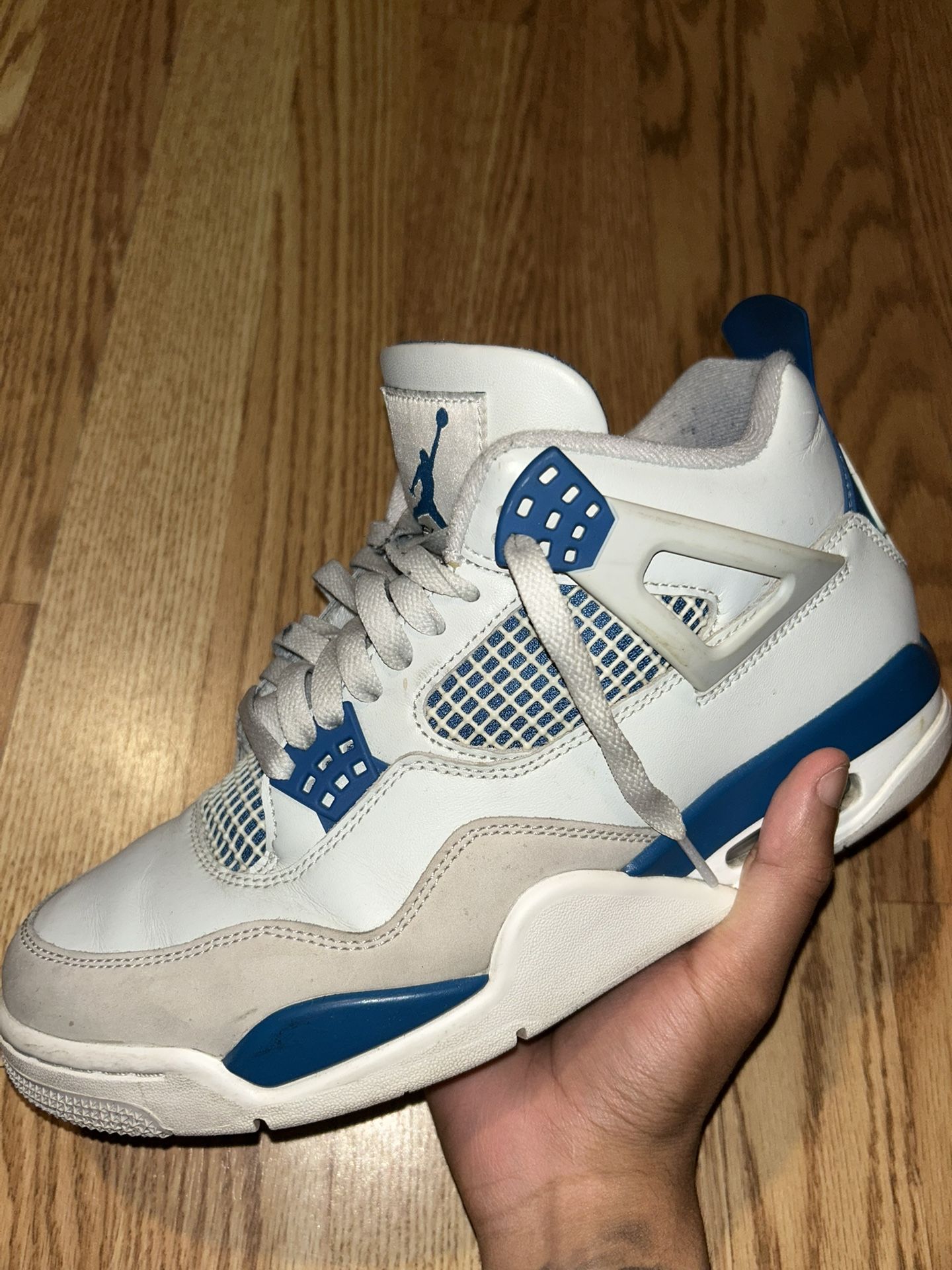 Air Jordan 4 Military Blue Size 9.5