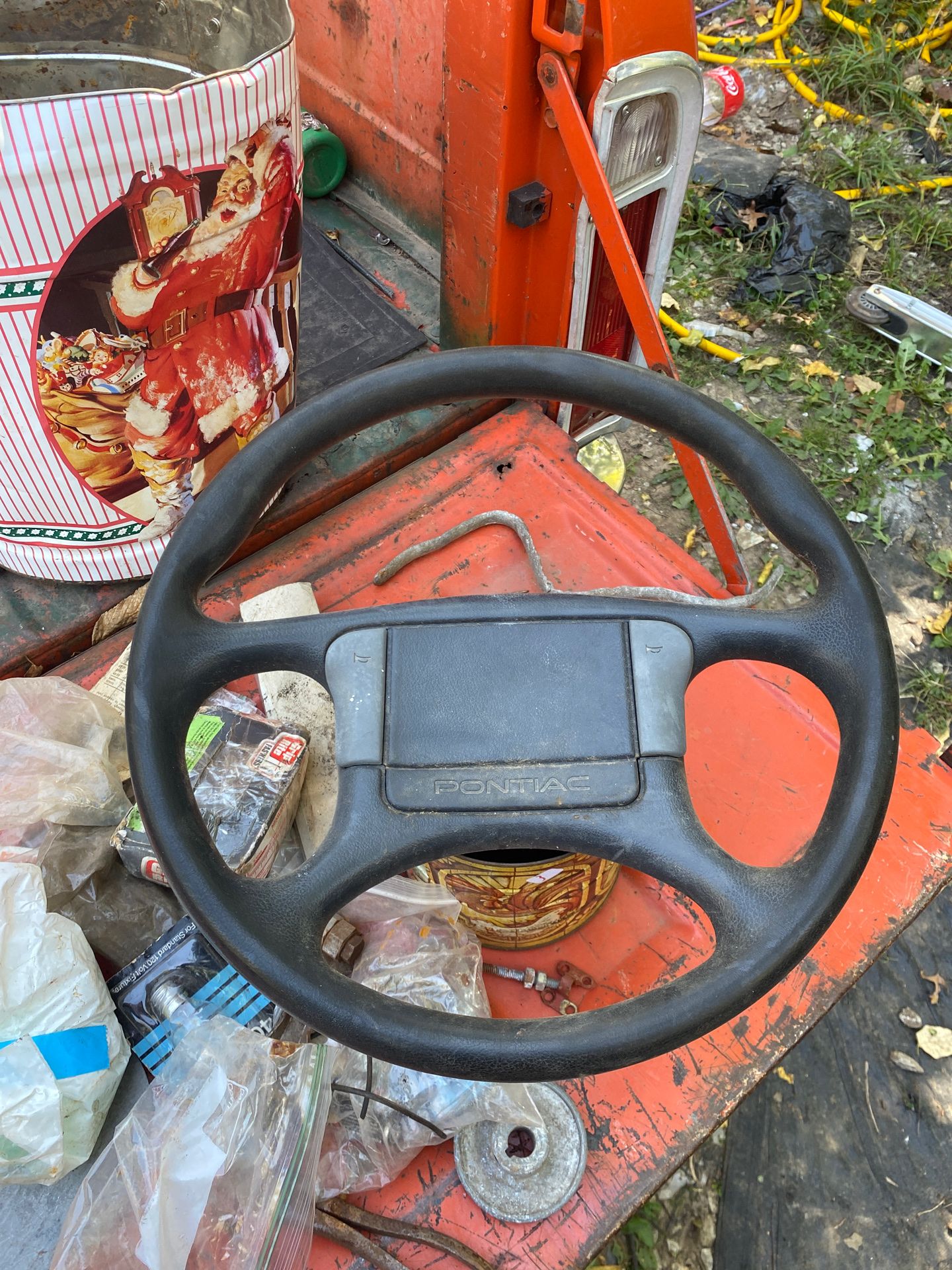 Pontiac steering wheel