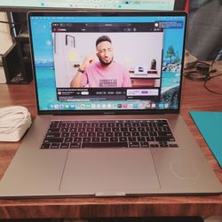 16in Apple MacBook Pro, Core i9, 500GB, 32gb ram, Radeon Pro, Newest MacOS