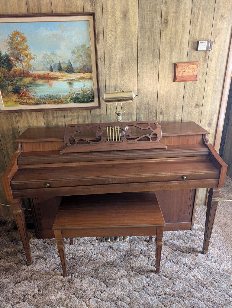 Wurlitzer Piano