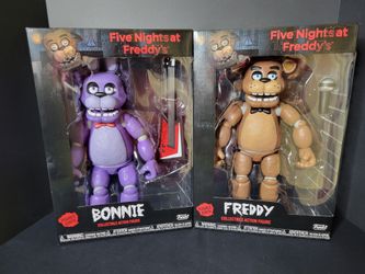 Five Nights at Freddy's 
 Freddy & Bonnie 13.5" inches 
Authentic