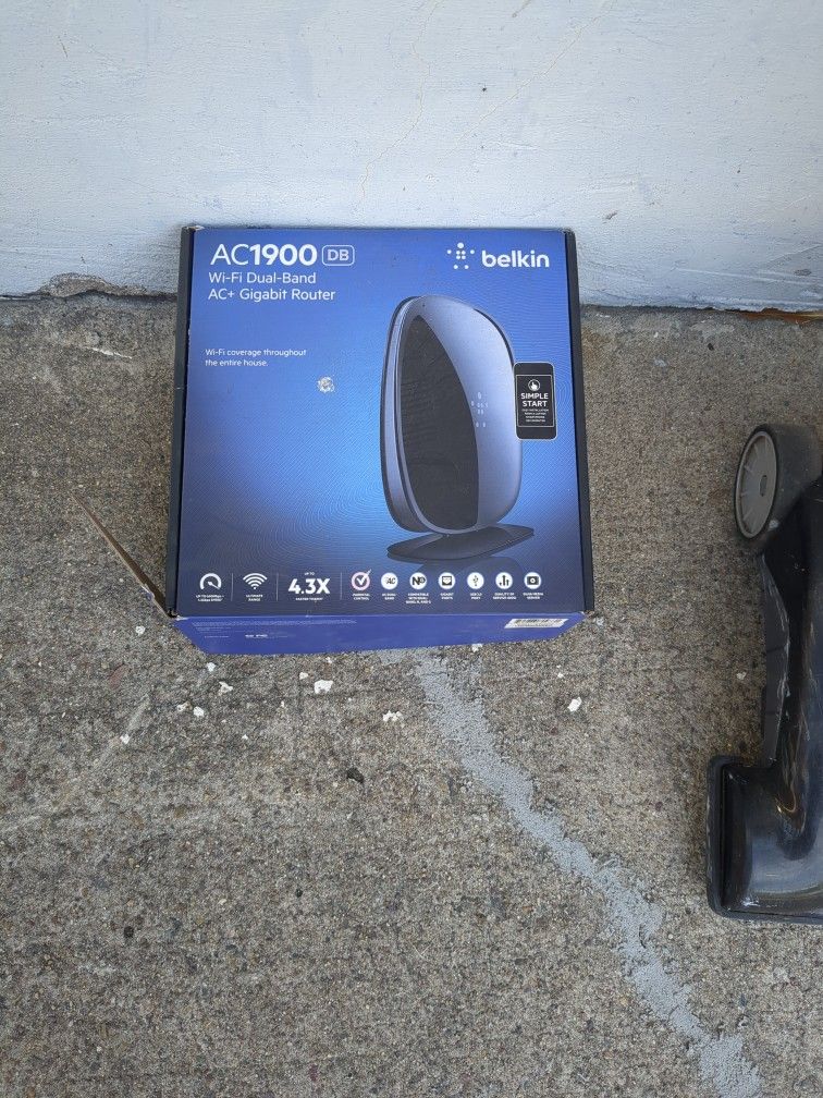 Belkin Wireless Router Pick up by 4p 11/23