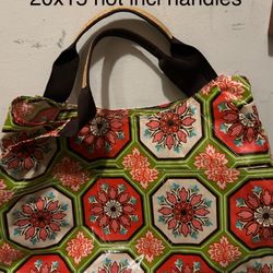 Beautiful reusable bag/tote, carry all has clasp, outside pocket, inside zip section&slit pocket