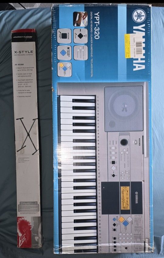 Yamaha YPT-320 Digital Keyboard (61 Keys). Stand Included.
