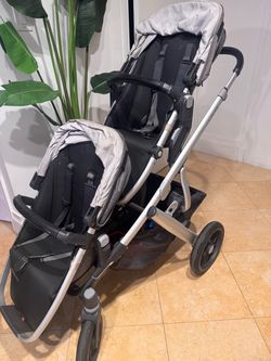 UPPAbaby Vista Double Stroller with deluxe rolling travel bag