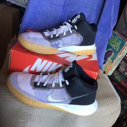 Nike Air Zoom Shoes Size US 9.5