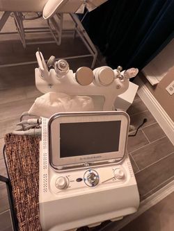 6 in 1 H2-O2 small bubble facial machine